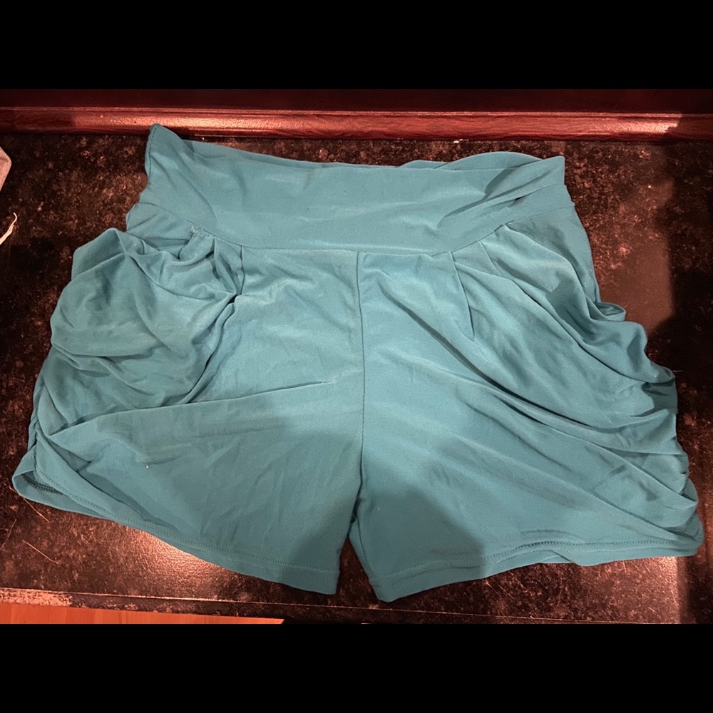Flowy shorts